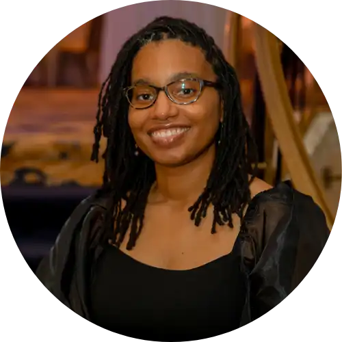 Headshot of Jasmine Martin.